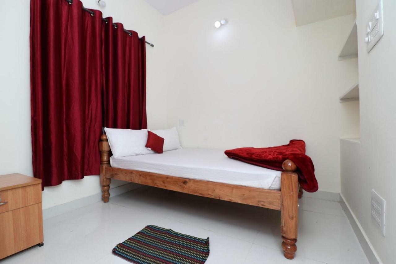Wheel To Hills Stay Inn Service Apartments Chikmagalūr Kültér fotó